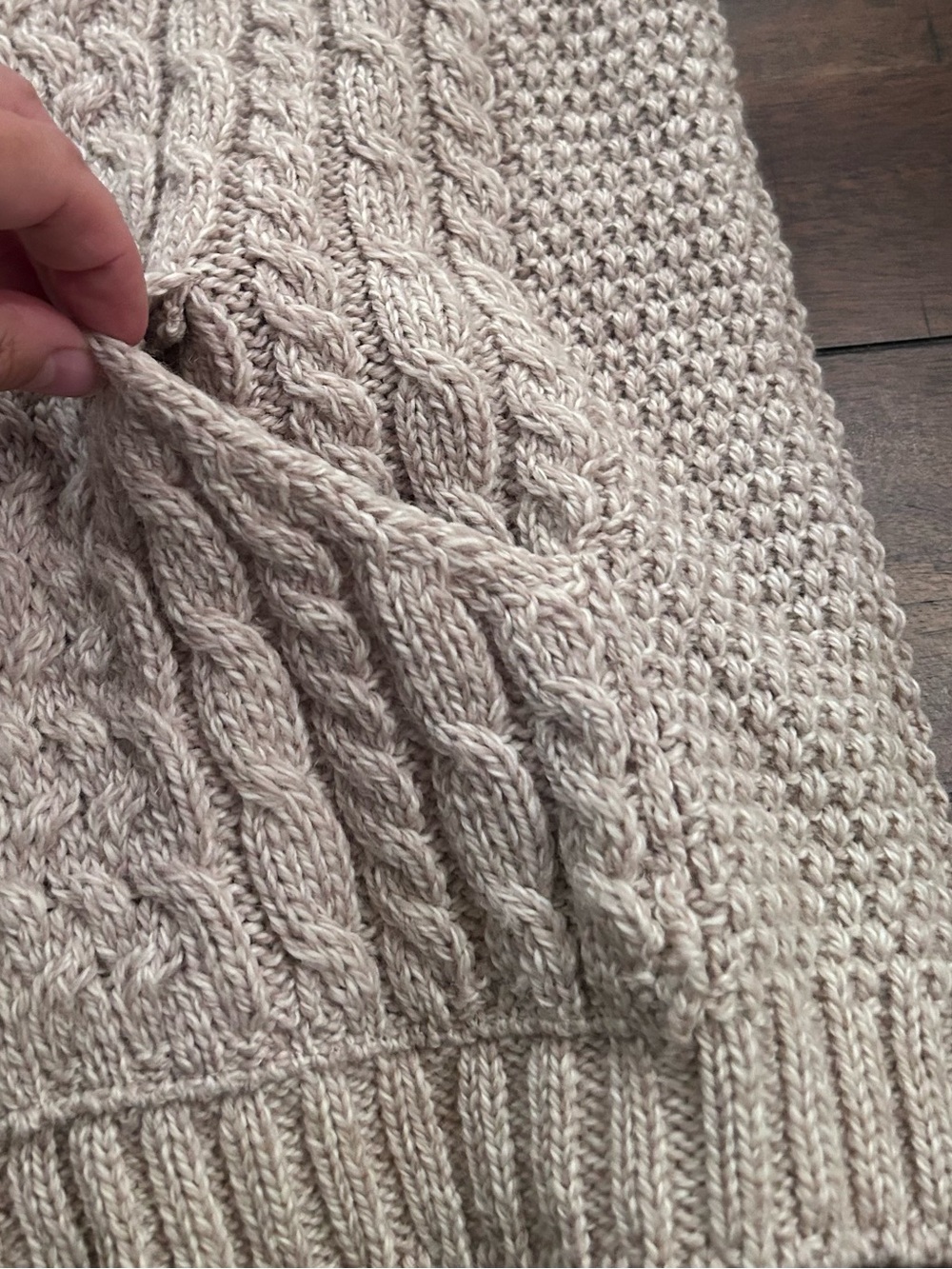 Inis Crafts Ireland Merino Wool Cardigan Sweater Size Medium Beige Cable Knit - Picture 7 of 8